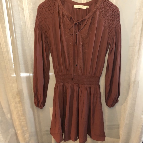 Astr long sleeve size S dress - Picture 4 of 12